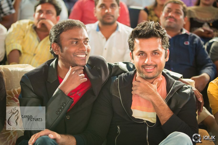 Chinnadana-Neekosam-Movie-Platinum-Disc-Function